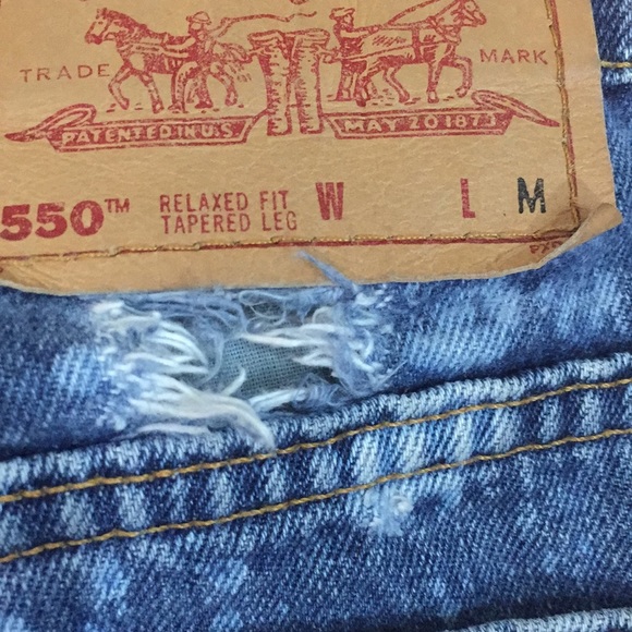 Levi’s distressed bleached frayed cutoff shorts 7 - Picture 5 of 6